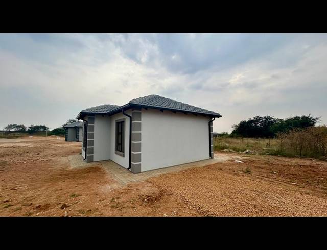 3 BEDROOM HOUSE FOR SALE IN THE ORCHARDS